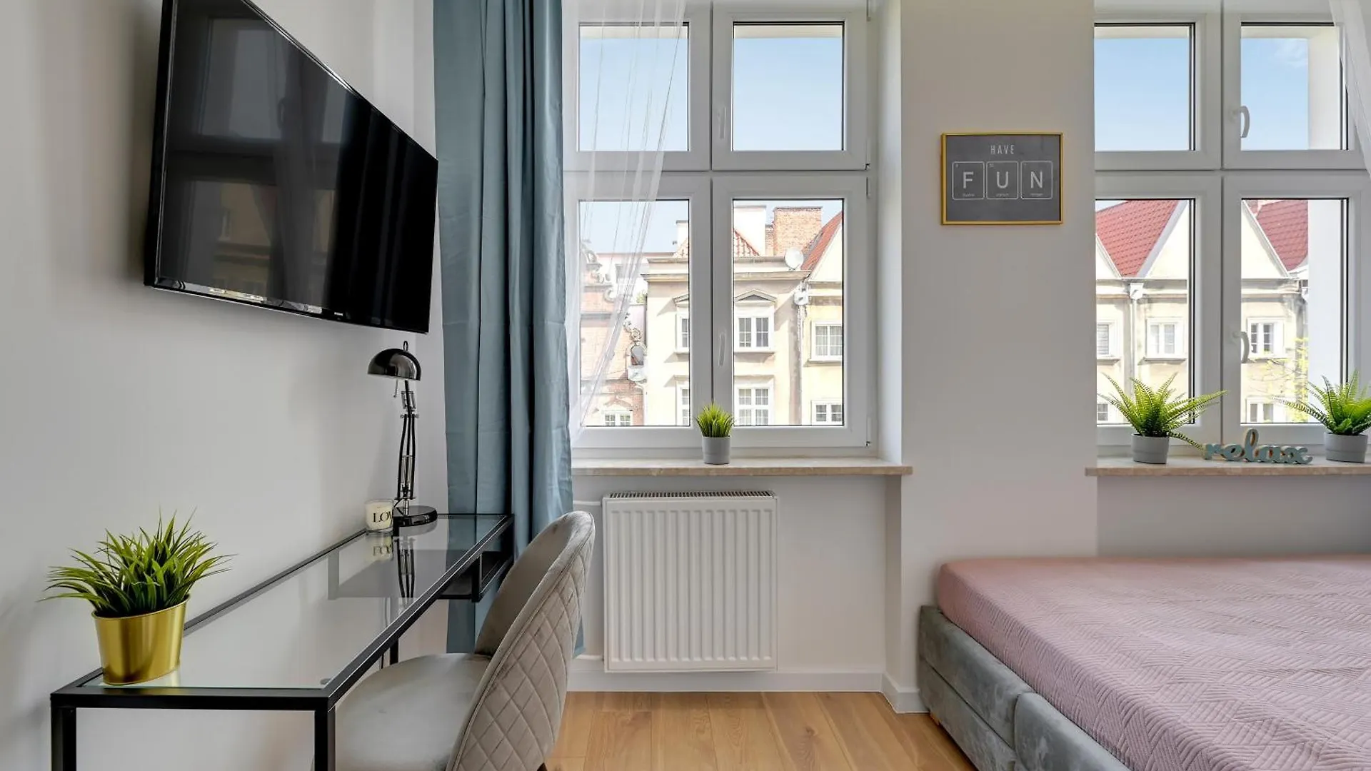Ideal Apartments Swietego Ducha Gdańsk 0*,  Polen