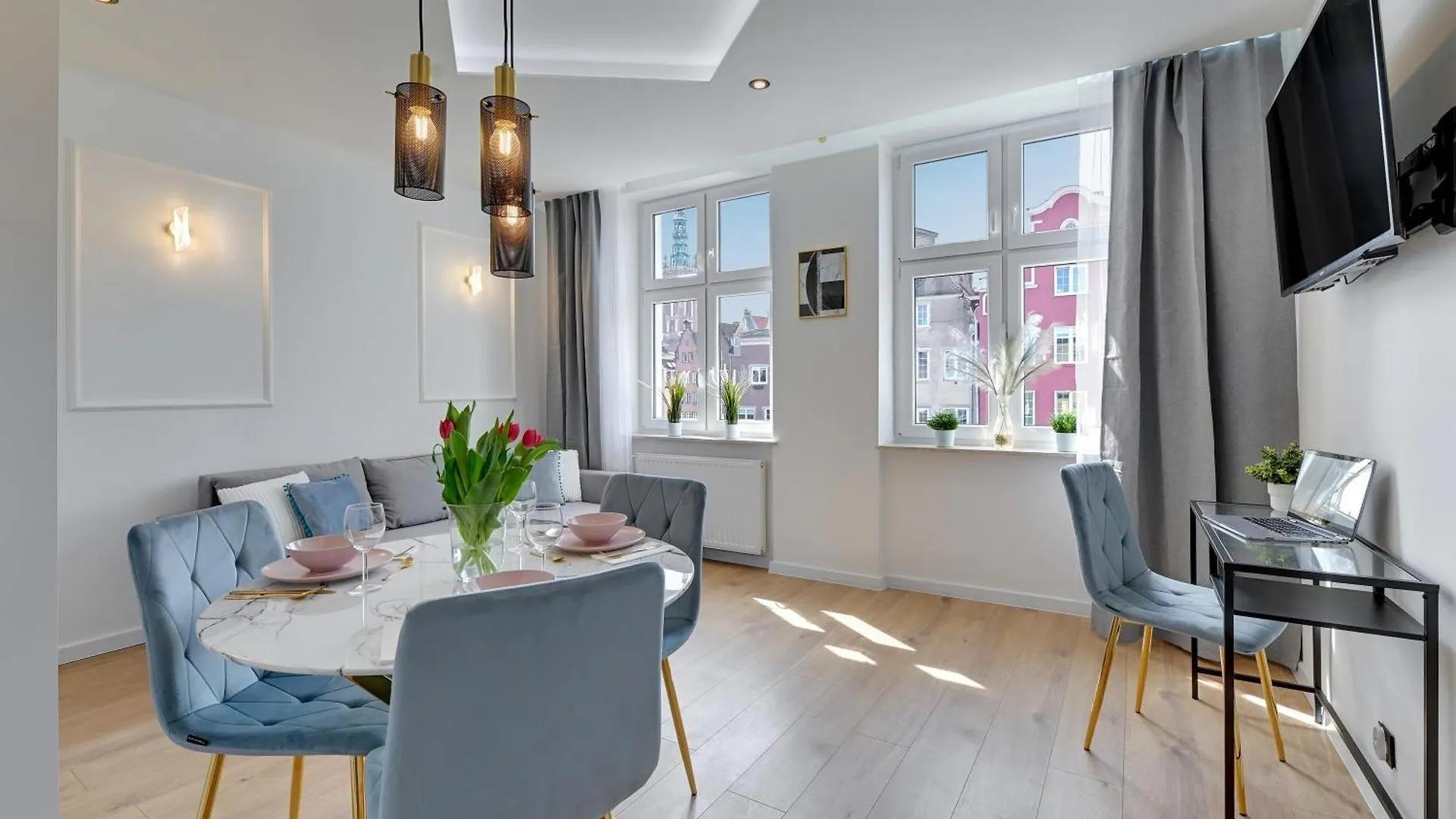 Ideal Apartments Swietego Ducha Gdańsk 0*,  Polen